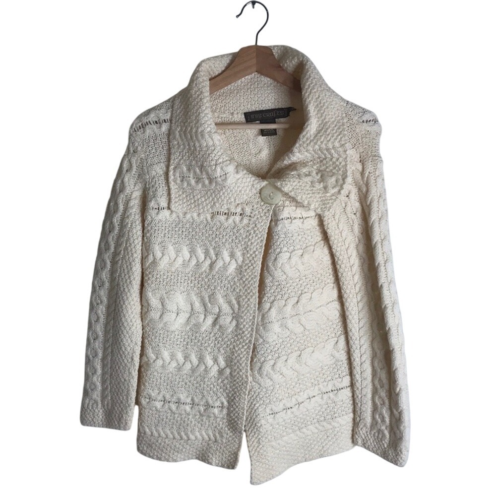 Inis Crafts Women's Merino Wool Aran Cable Knit Cardigan Sweater Cream Size‎ S